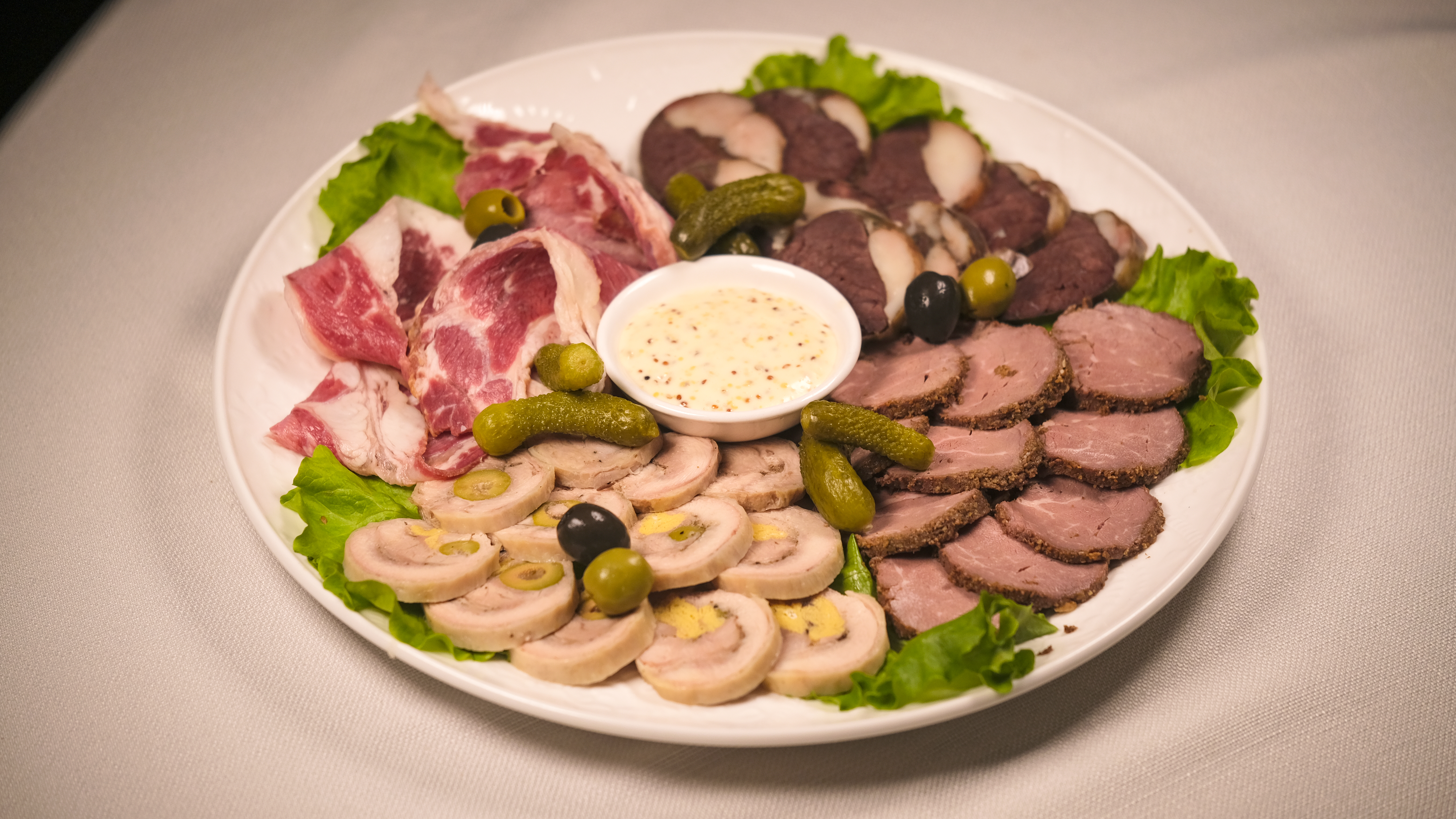 Мясное ассорти